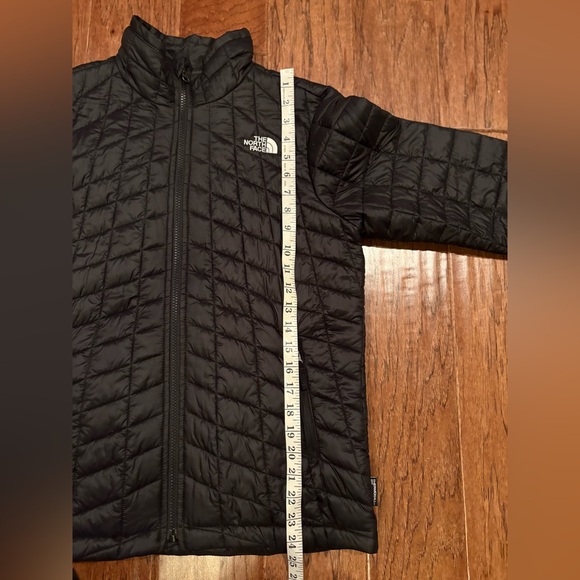 North face thermoball boys large (14/16) black jacket - Picture 12 of 12